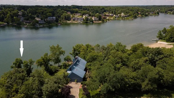 $399,900 | 1525 Lakeview Drive, Lawrenceburg, IN 47025