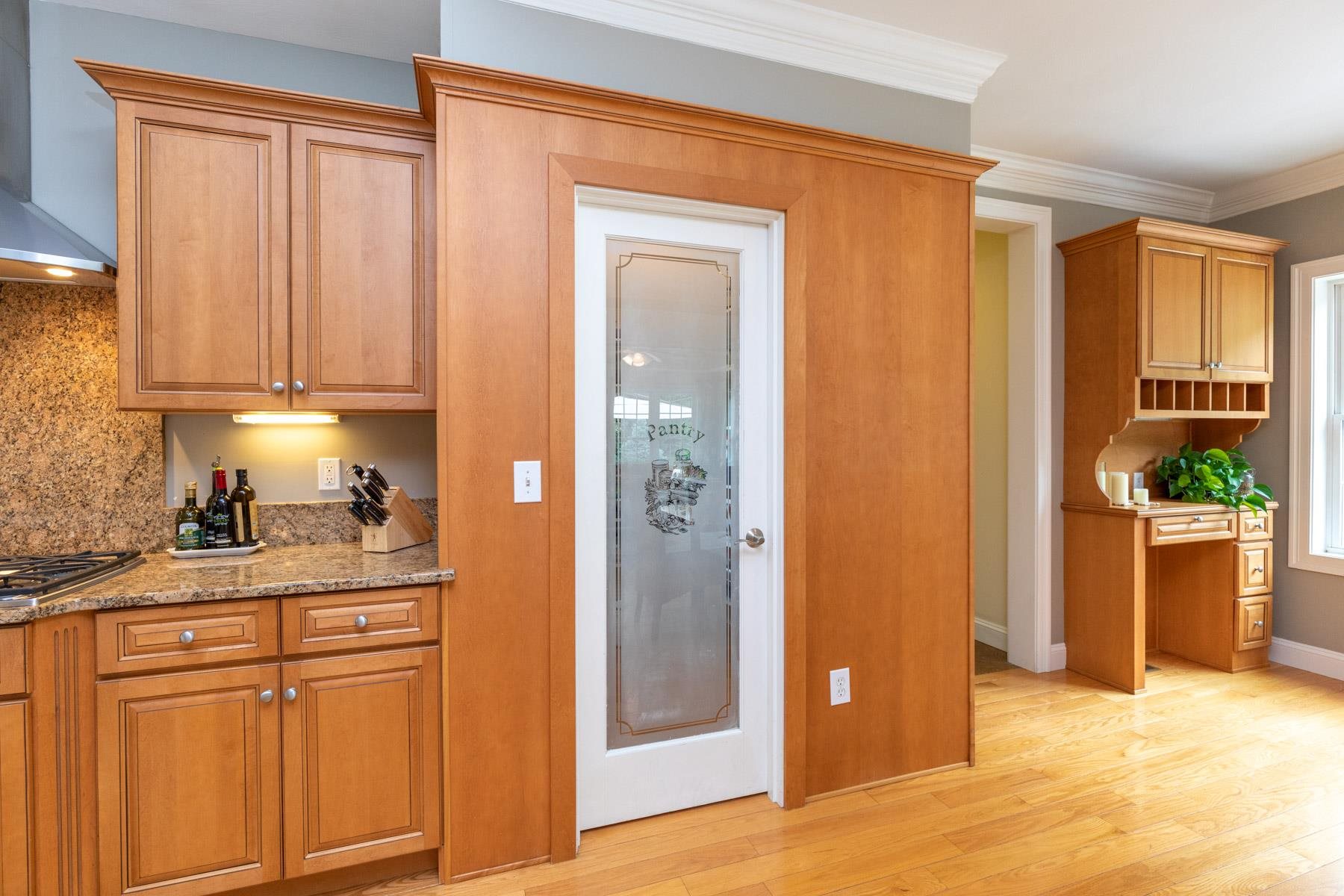 67 Sandown Road Chester, NH 03036 - Photo 20 of 40