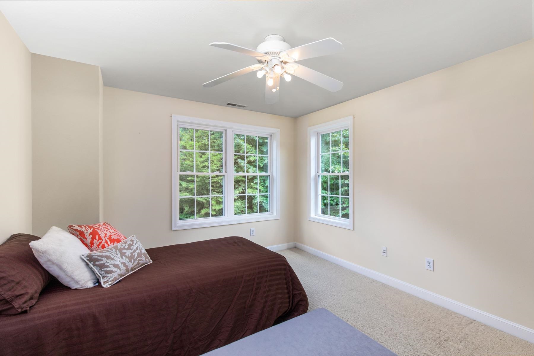 67 Sandown Road Chester, NH 03036 - Photo 31 of 40