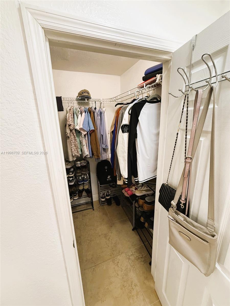 6217 Southwest 128th Place Miami, FL 33183 - Photo 29 of 47