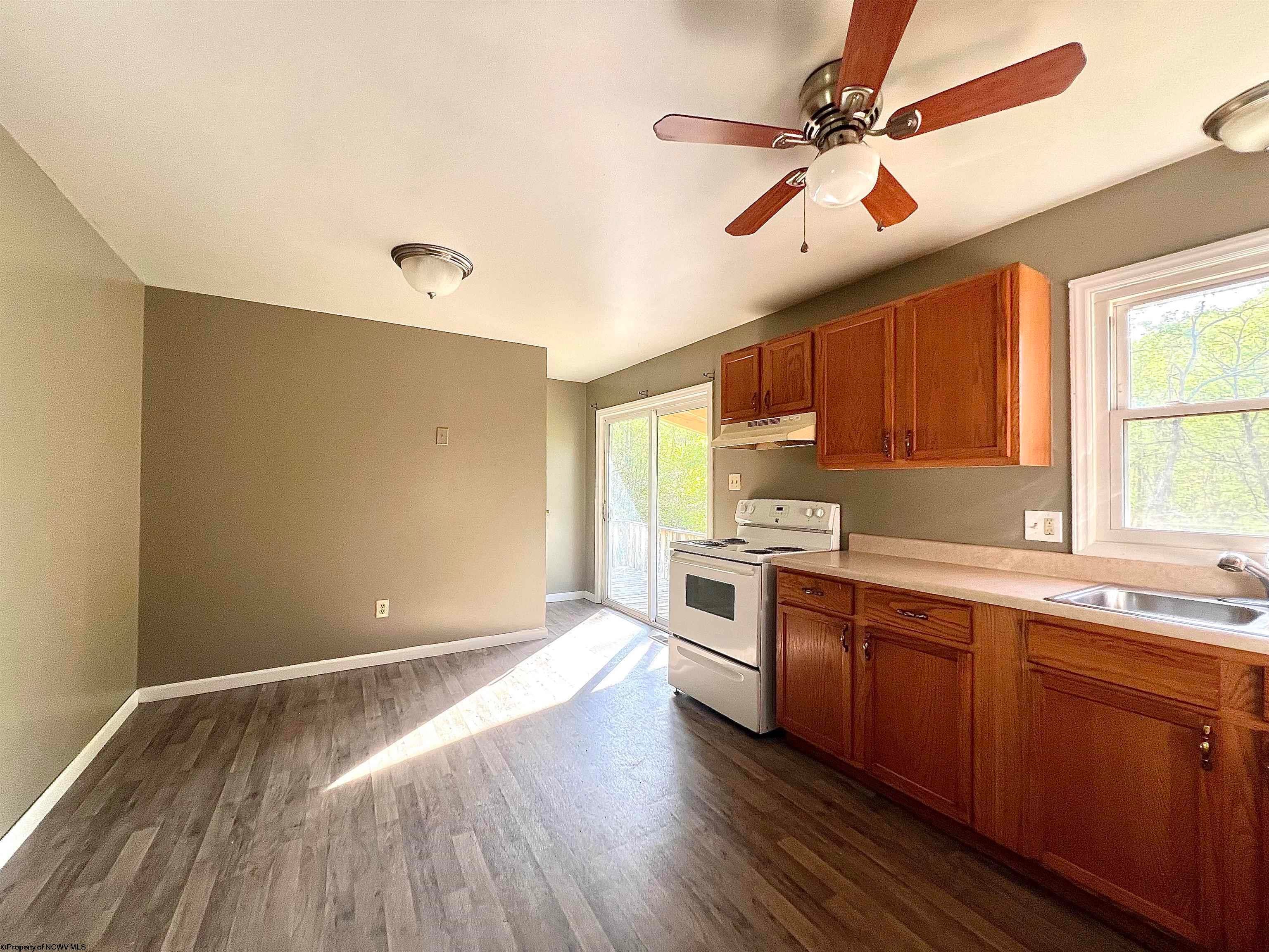 1629 Gregorys Road Clarksburg, WV 26301 - Photo 5 of 26 Gallery Image 5
