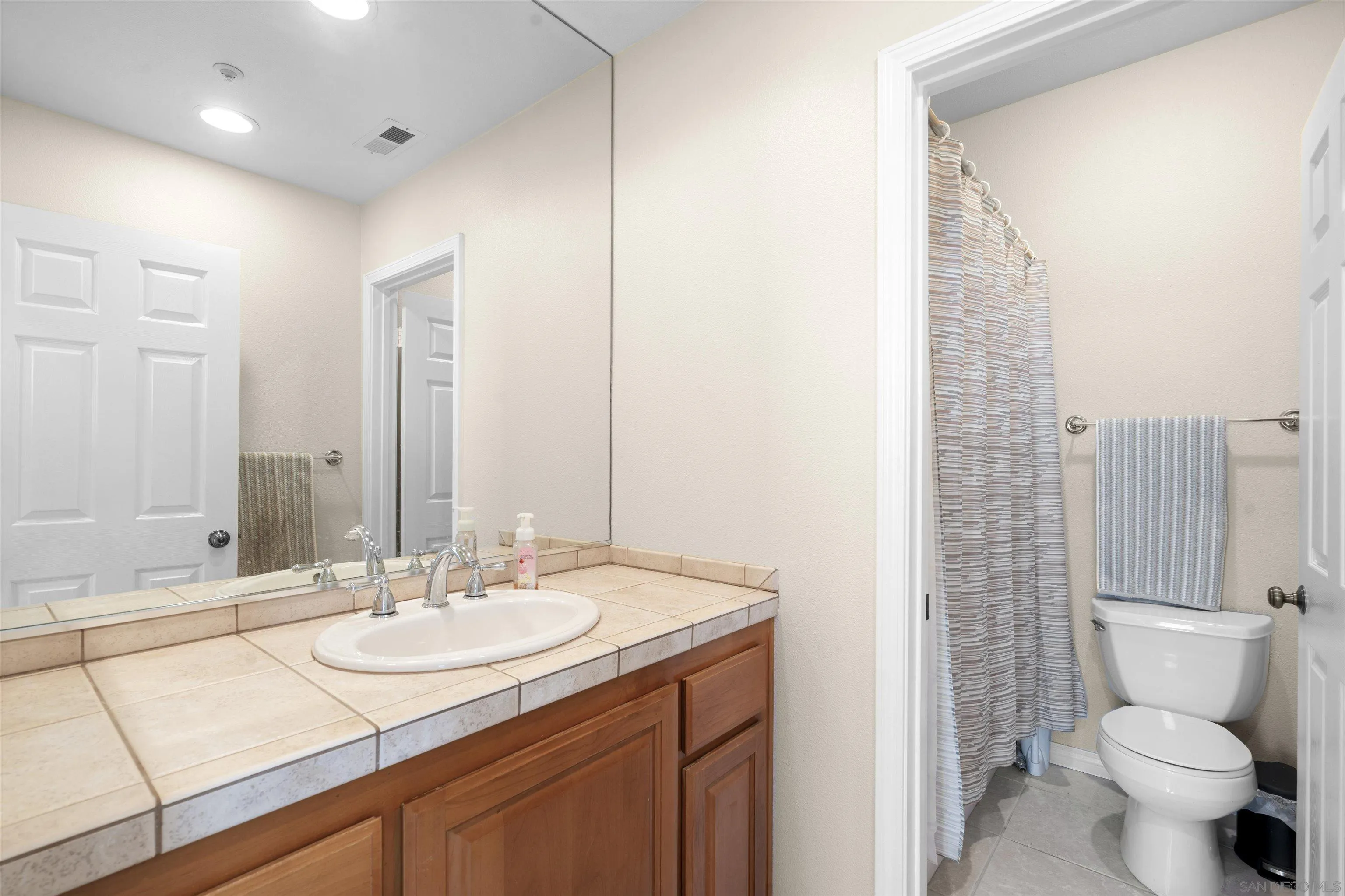 24534 Rutherford Road Ramona, CA 92065 - Photo 7 of 48