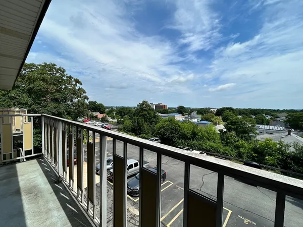 $1,900 | 111 Warren Avenue, Unit 4G, Quincy, MA 02170