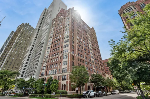 $315,000 | 1120 North Lake Shore Drive, Unit 1B, Chicago, IL 60611