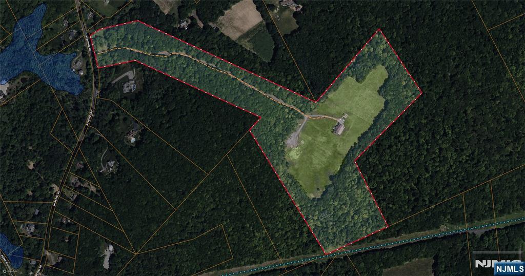 464 Mt Bethel Road Oxford, NJ 07863 - Photo 31 of 31 a close up of a sink