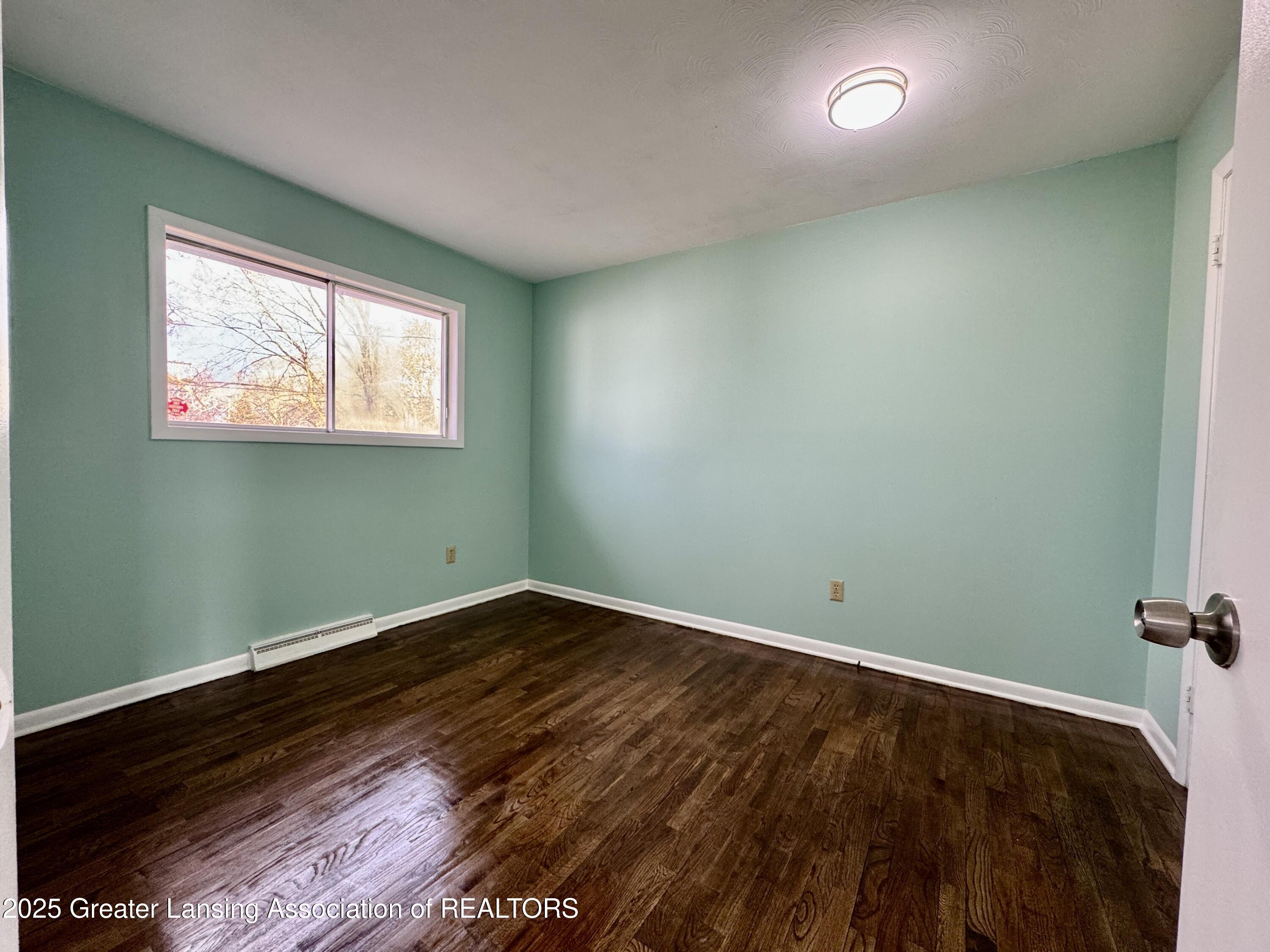 1729 Reo Road Lansing, MI 48910 - Photo 15 of 28 IMG_8014