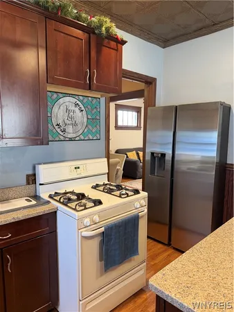 $1,600 | 1616 Walnut Avenue, Niagara Falls, NY 14301