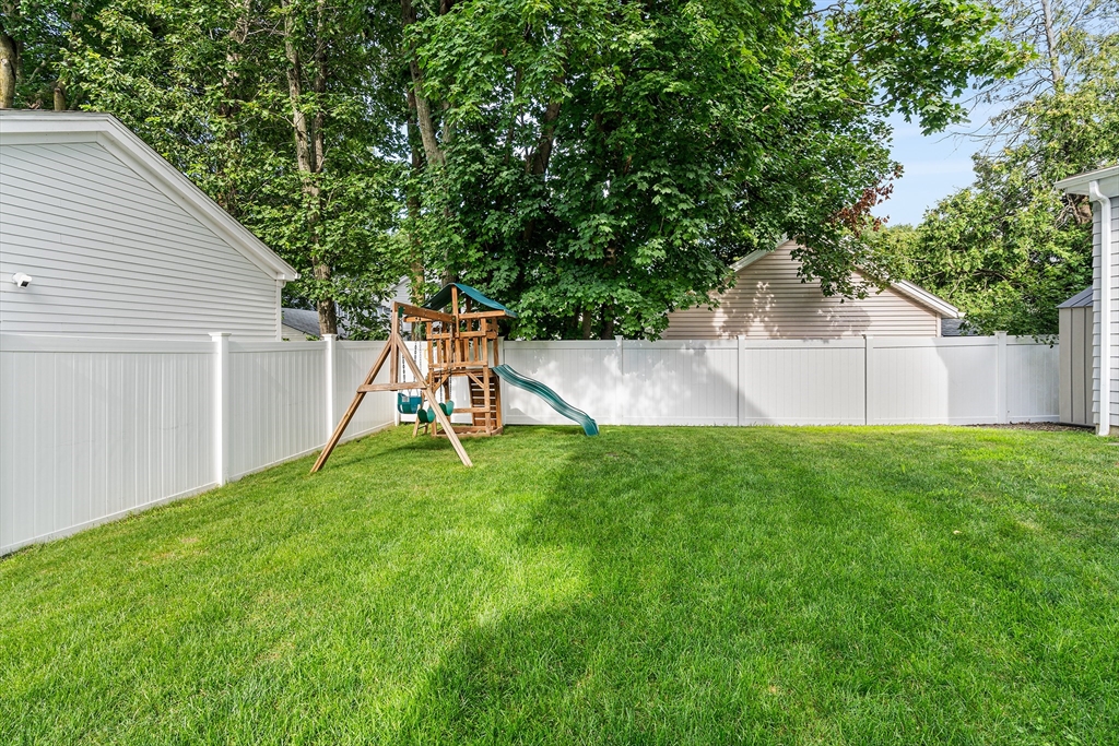 638 Webster Street, Unit 638 Needham, MA 02492 - Photo 41 of 42