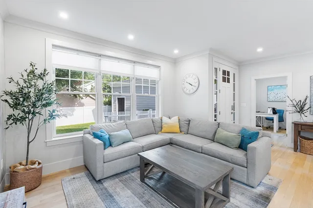 $1,649,000 | 638 Webster Street, Unit 638, Needham, MA 02492