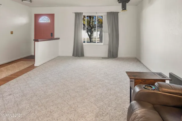 $339,900 | 749 E Street, Fernley, NV 89408