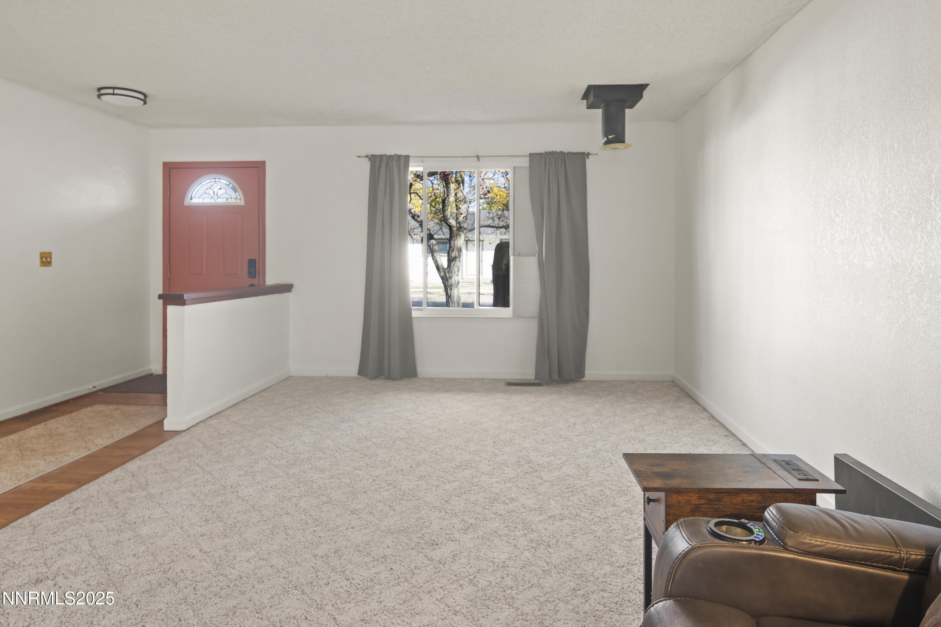 749 E Street Fernley, NV 89408 - Photo 6 of 36 _S1A8749