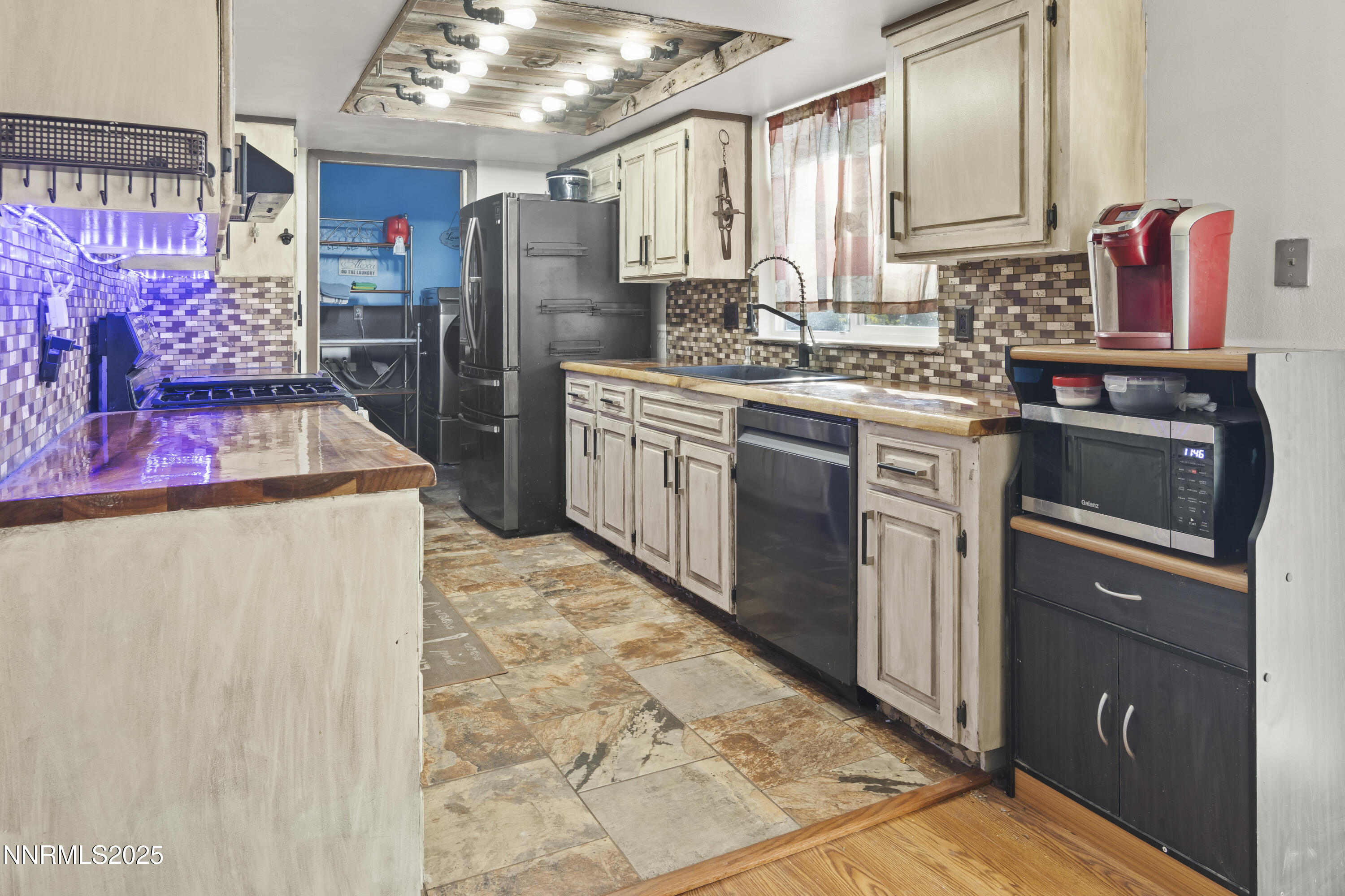 749 E Street Fernley, NV 89408 - Photo 9 of 36 _S1A8734