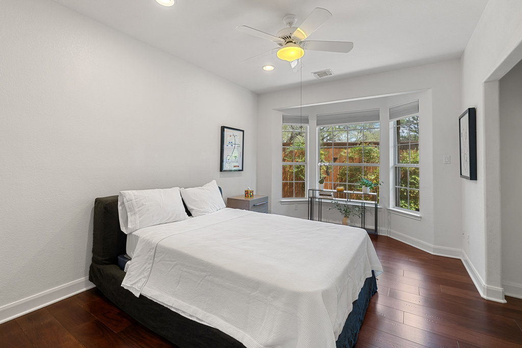 2106 Rue De St Germaine Austin, TX 78746 - Photo 19 of 40