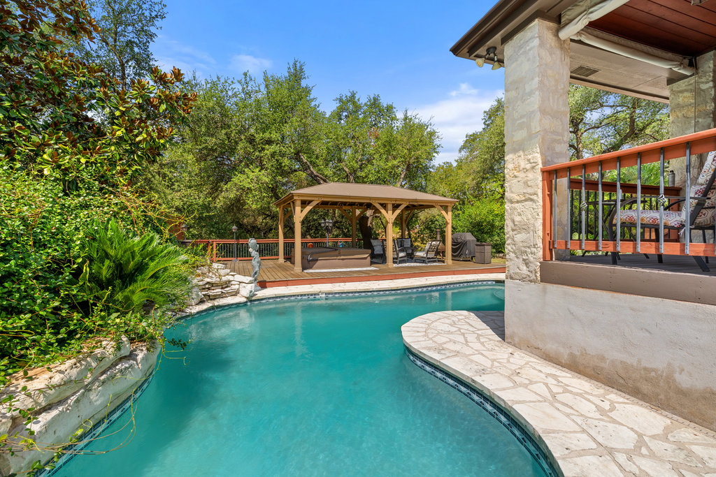 2106 Rue De St Germaine Austin, TX 78746 - Photo 27 of 40