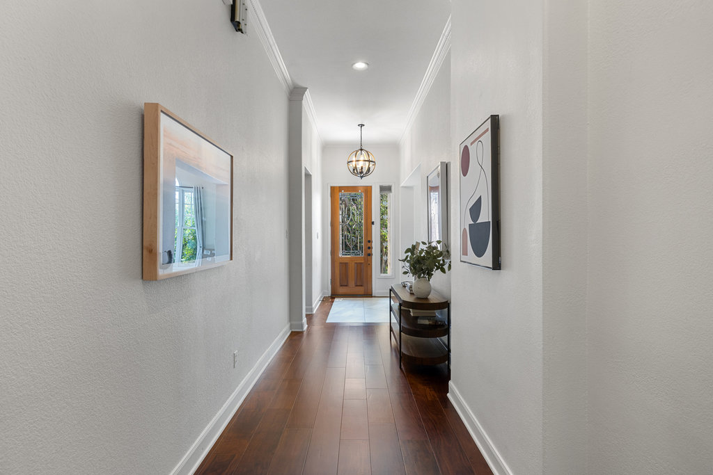 2106 Rue De St Germaine Austin, TX 78746 - Photo 7 of 40