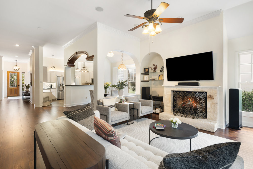 2106 Rue De St Germaine Austin, TX 78746 - Photo 9 of 40