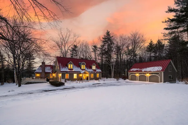 $2,350,000 | 116 Heron Cove Road, Eliot, ME 03903