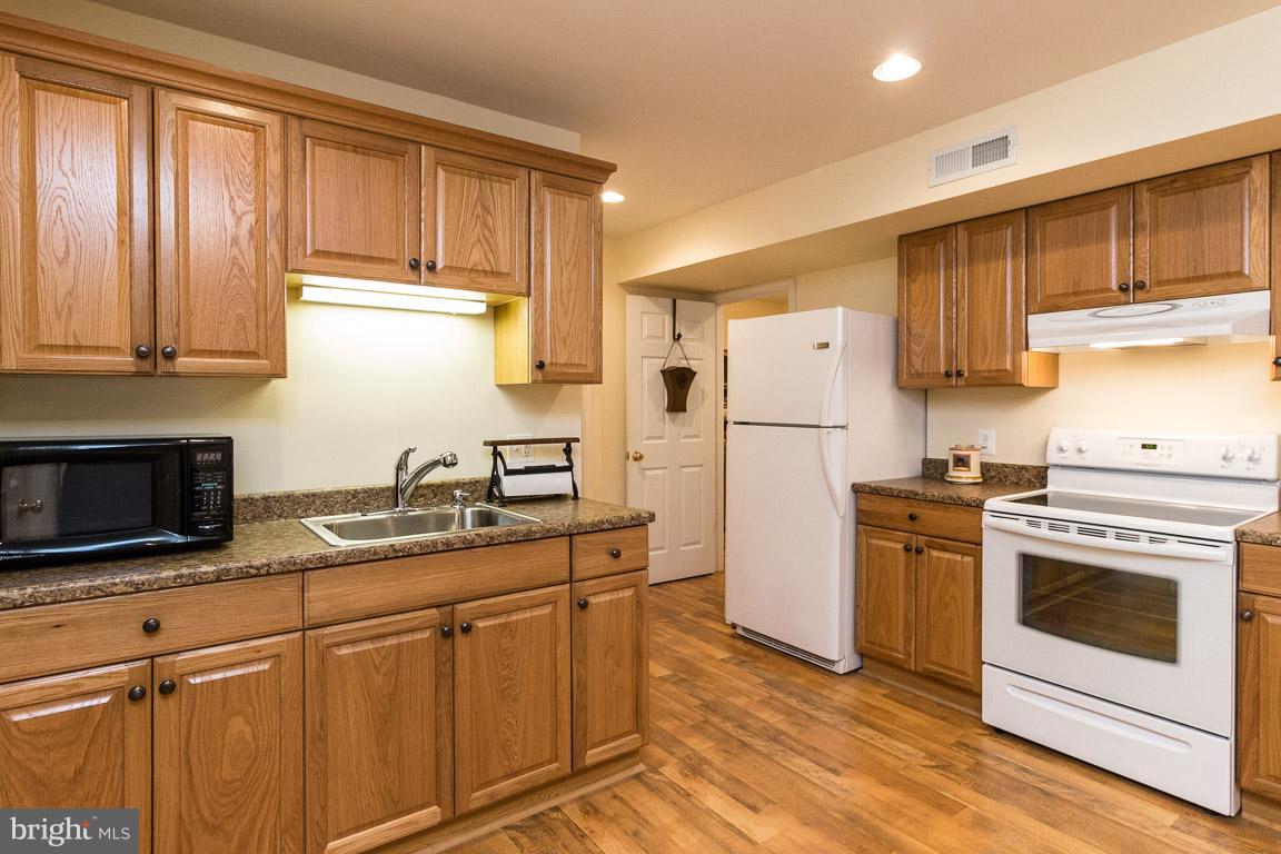 98 Richmond Road Castleton, VA 22716 - Photo 24 of 30 Basement Kitchen