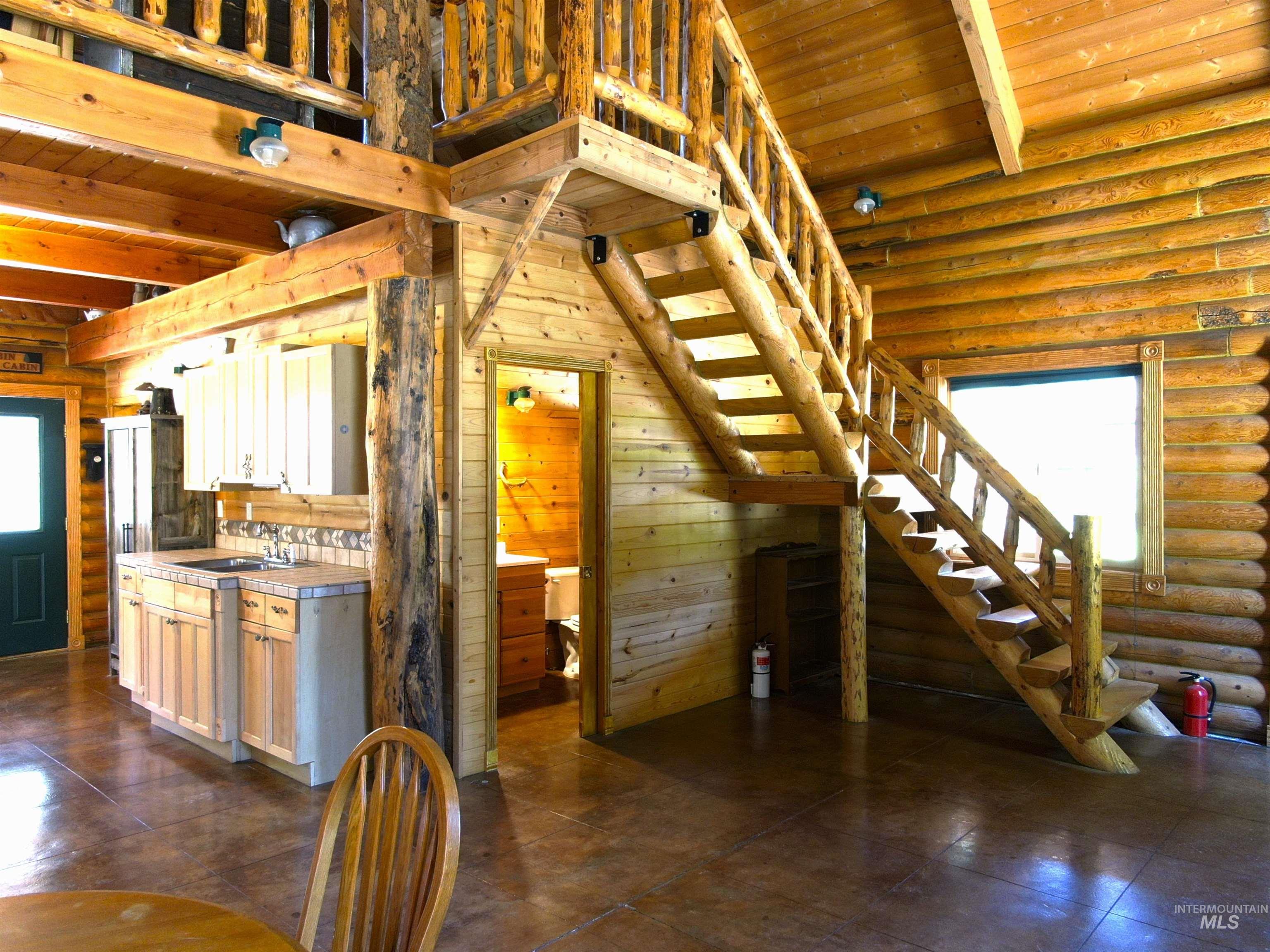 2049 Fleck Summit Road Fairfield, ID 83327 - Photo 3 of 47