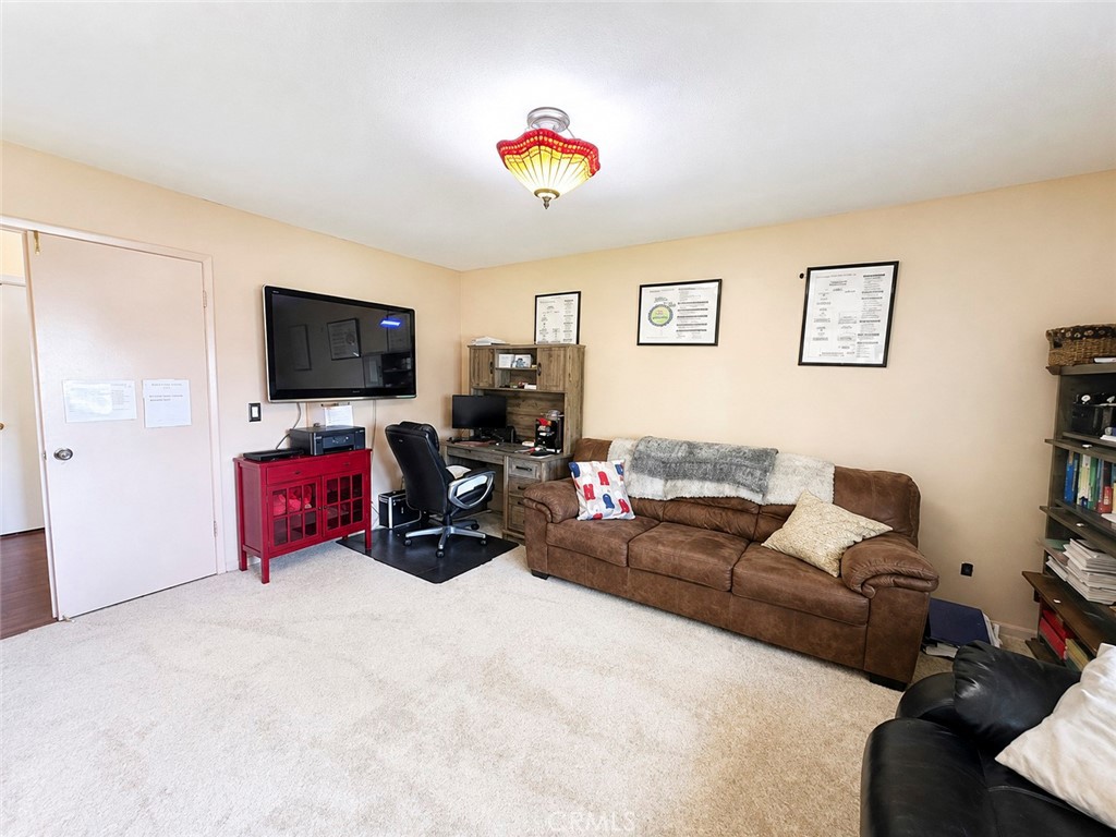 5246 St George Road Westminster, CA 92683 - Photo 5 of 6 Gallery Image 5