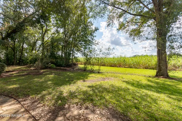 $260,000 | 106 Briarwood Street, Jeanerette, LA 70544