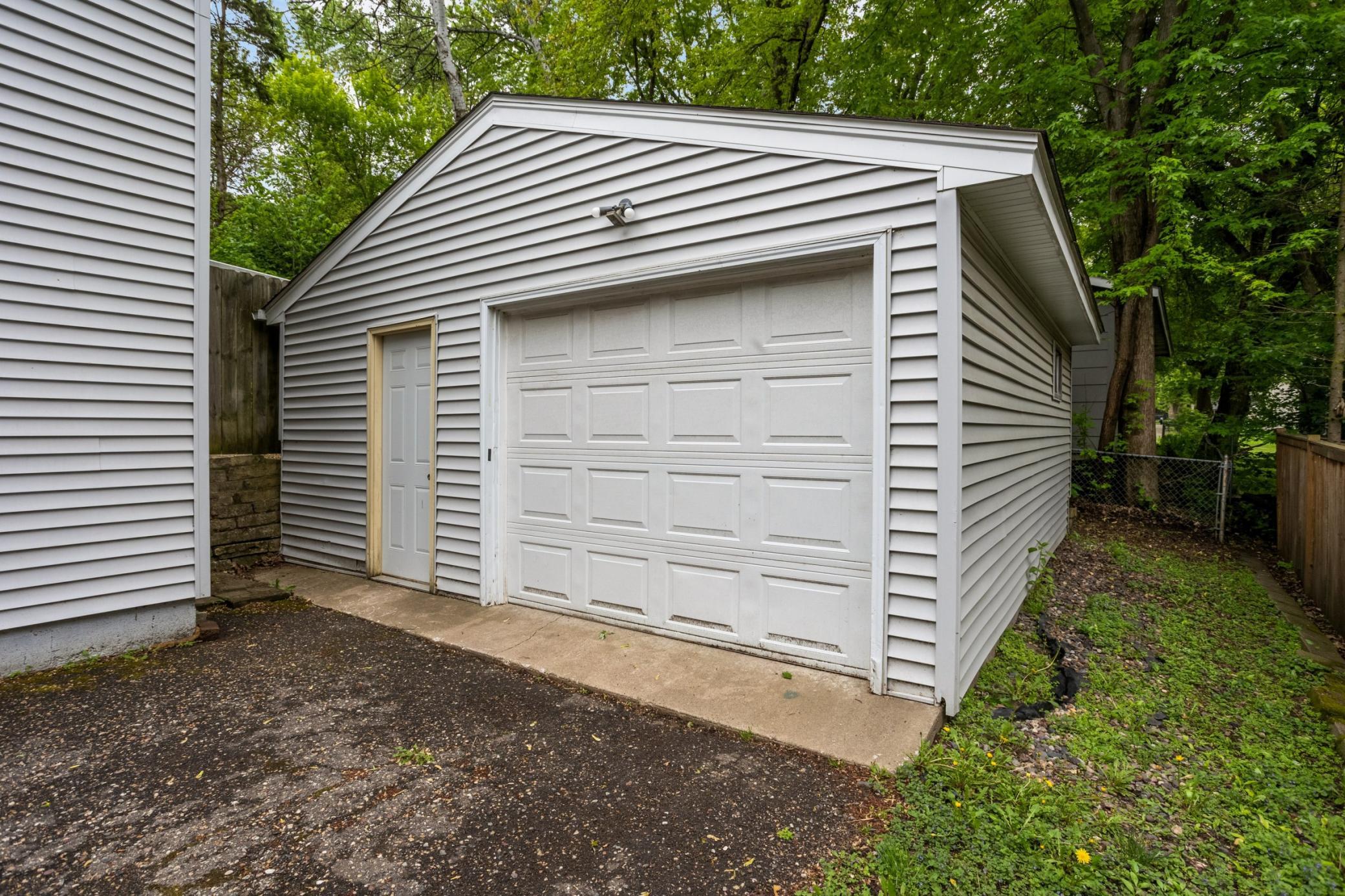5967 Hillcrest Road Mound, MN 55364 - Photo 24 of 33