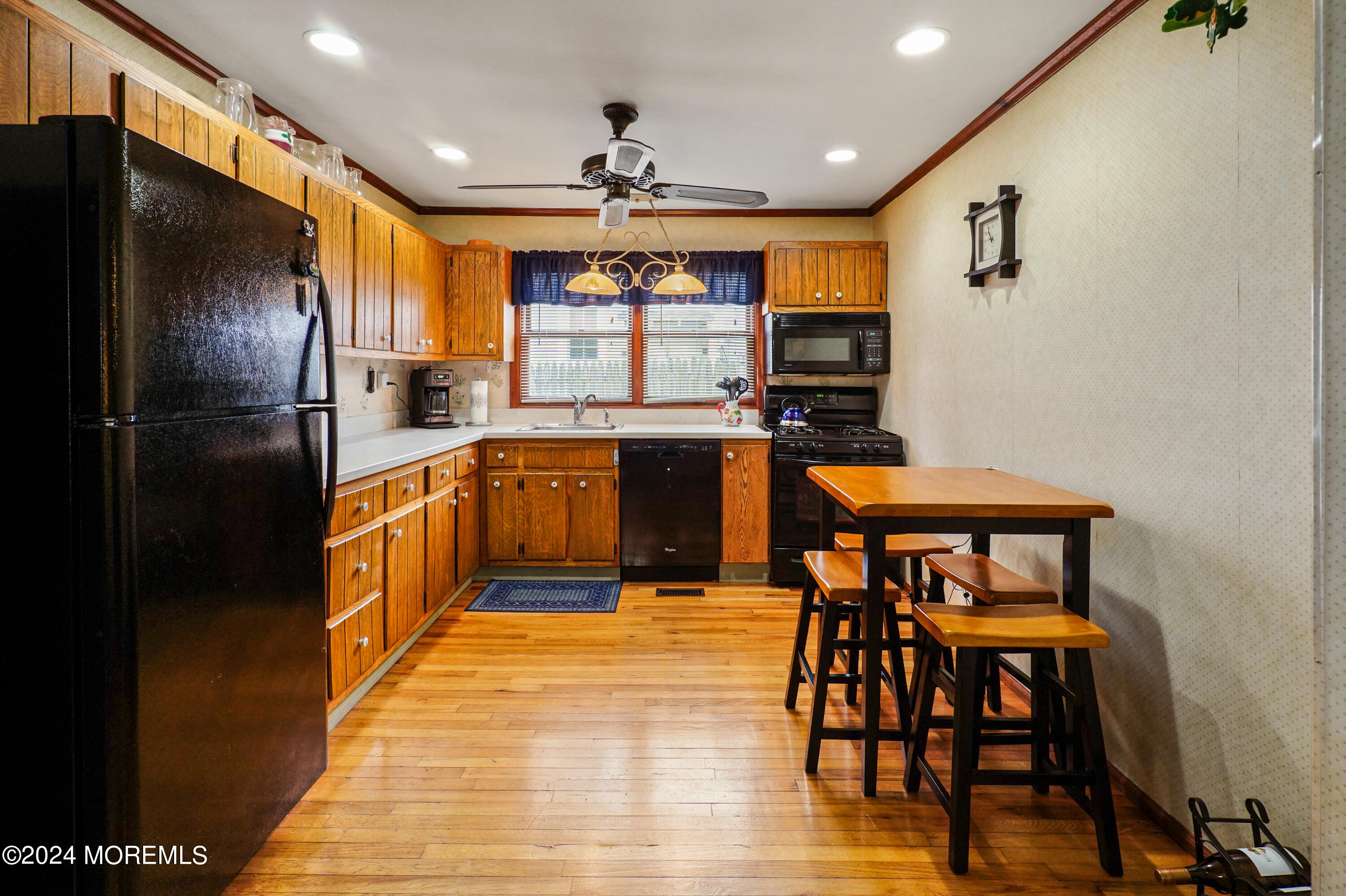 817 Rue Avenue Point Pleasant, NJ 08742 - Photo 15 of 41 Kitchen