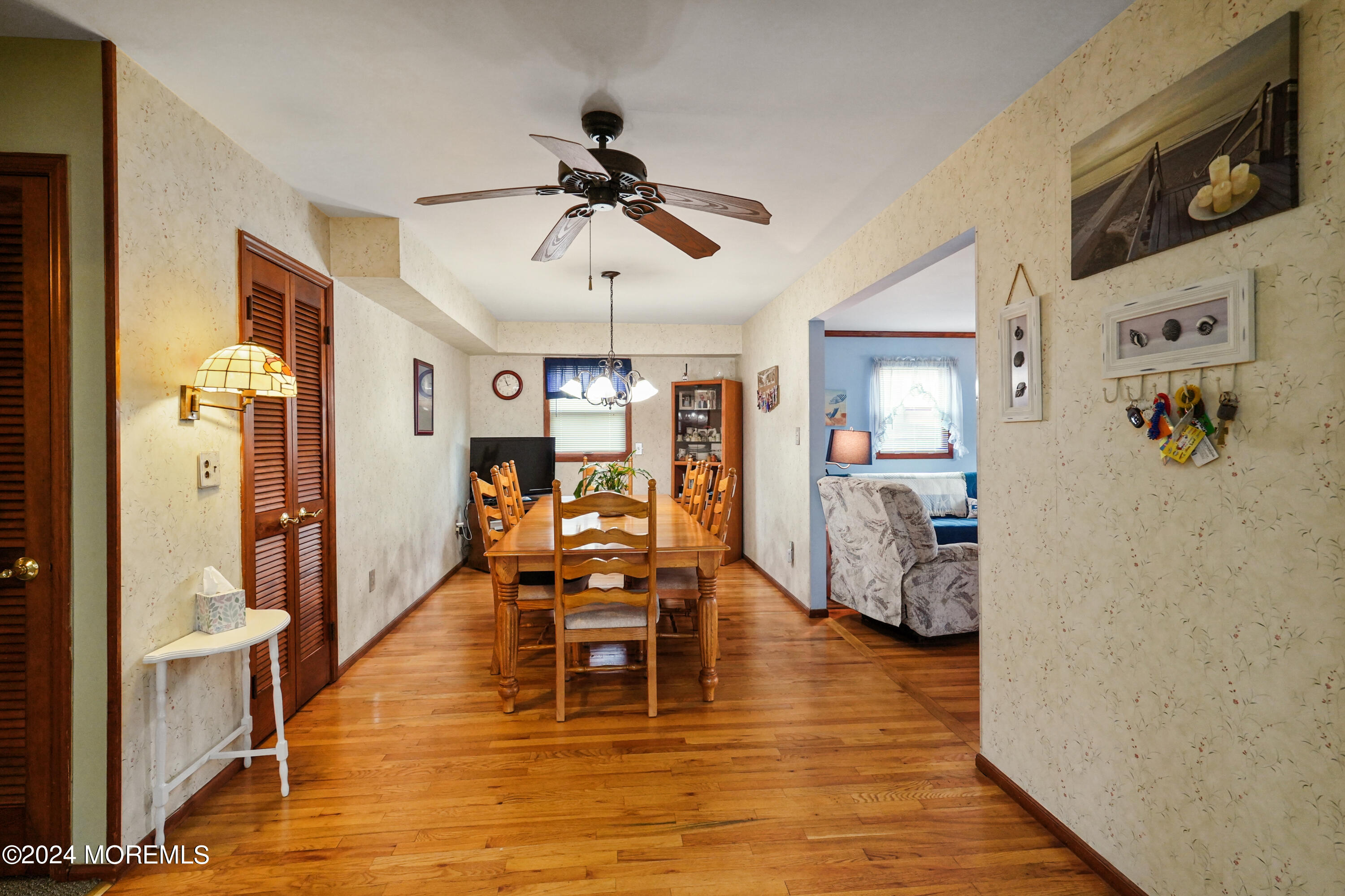 817 Rue Avenue Point Pleasant, NJ 08742 - Photo 16 of 41 Dining room