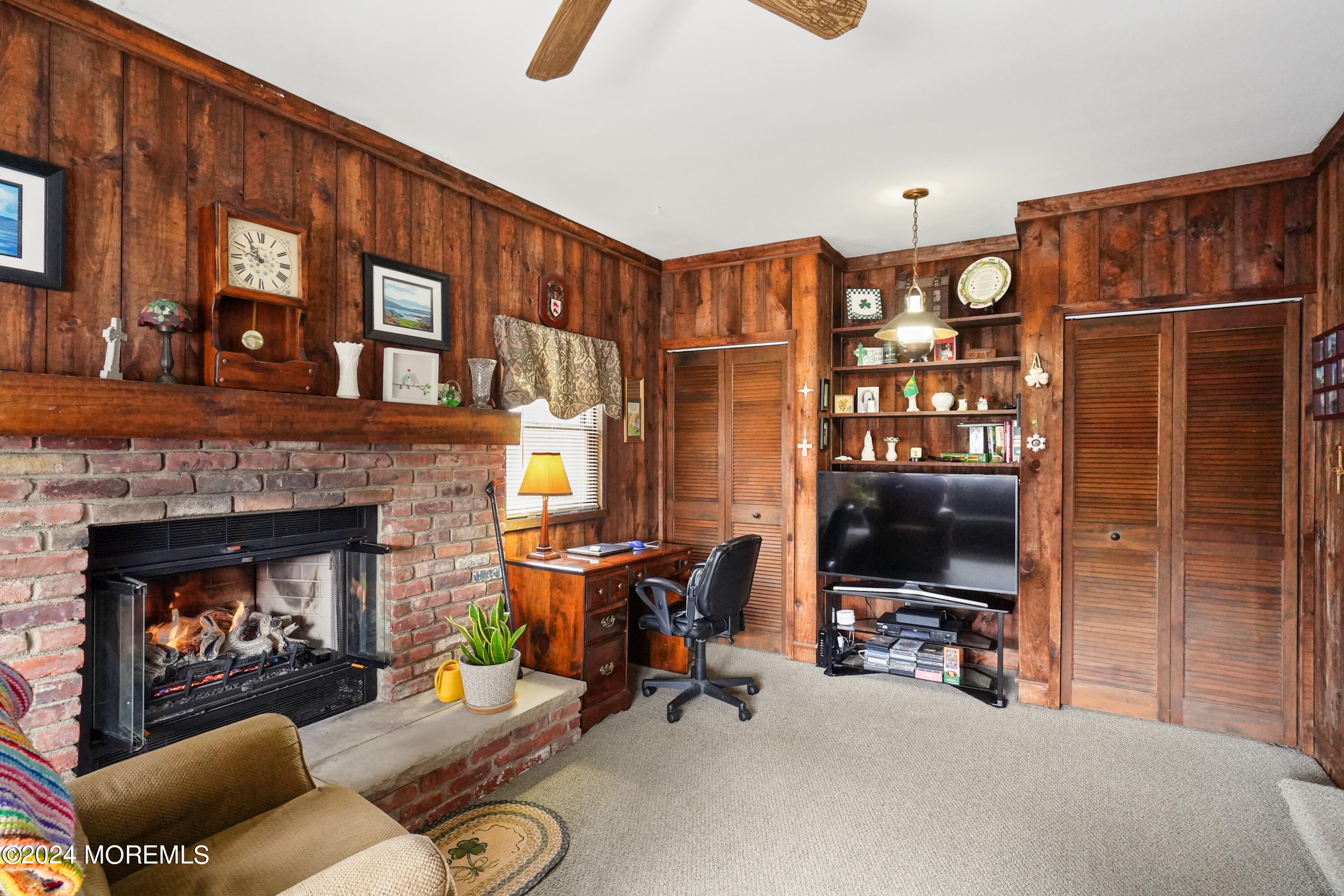 817 Rue Avenue Point Pleasant, NJ 08742 - Photo 7 of 41 Family Room