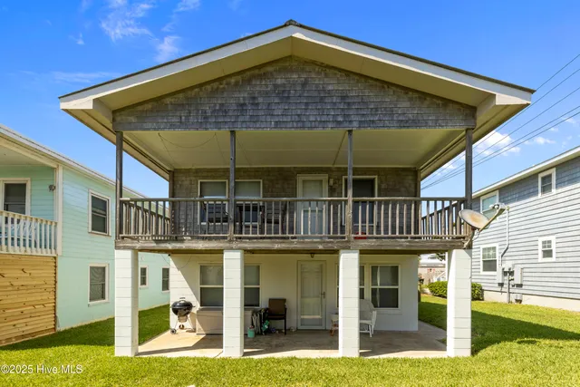 $1,000,000 | 404 East Terminal Boulevard, Atlantic Beach, NC 28512