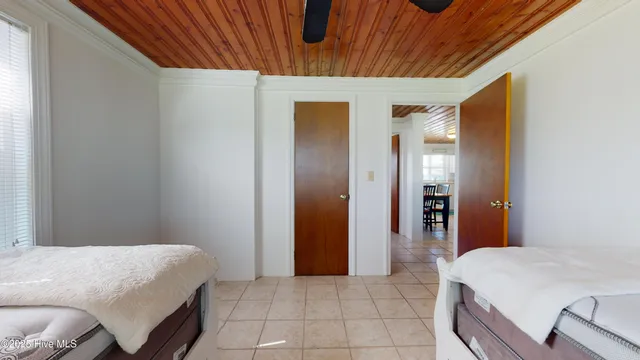 $1,000,000 | 404 East Terminal Boulevard, Atlantic Beach, NC 28512