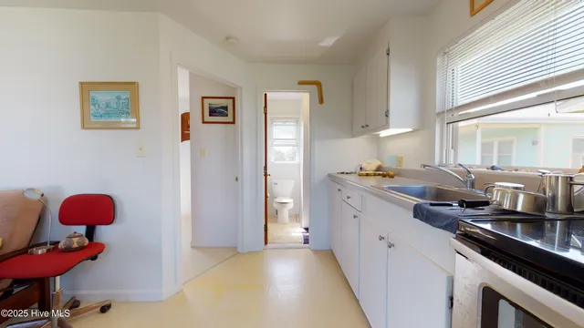 $1,000,000 | 404 East Terminal Boulevard, Atlantic Beach, NC 28512