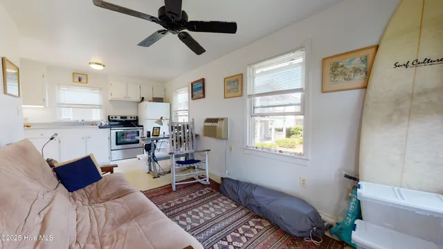 $1,000,000 | 404 East Terminal Boulevard, Atlantic Beach, NC 28512