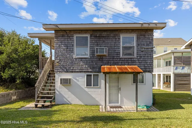 $1,000,000 | 404 East Terminal Boulevard, Atlantic Beach, NC 28512