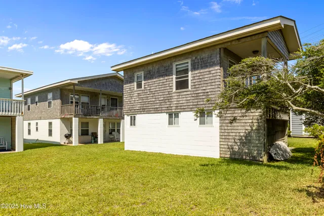 $1,000,000 | 404 East Terminal Boulevard, Atlantic Beach, NC 28512