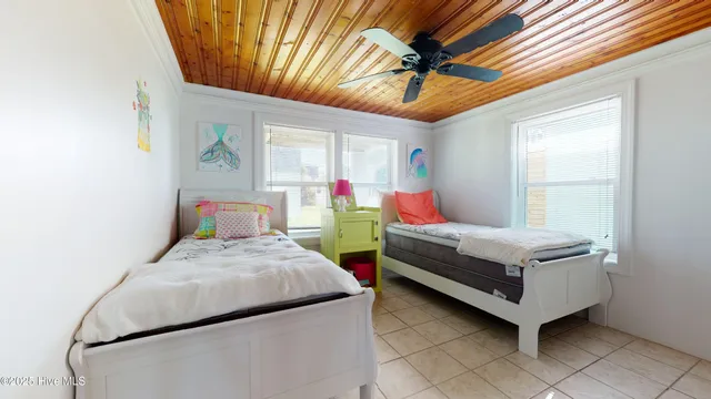 $1,000,000 | 404 East Terminal Boulevard, Atlantic Beach, NC 28512