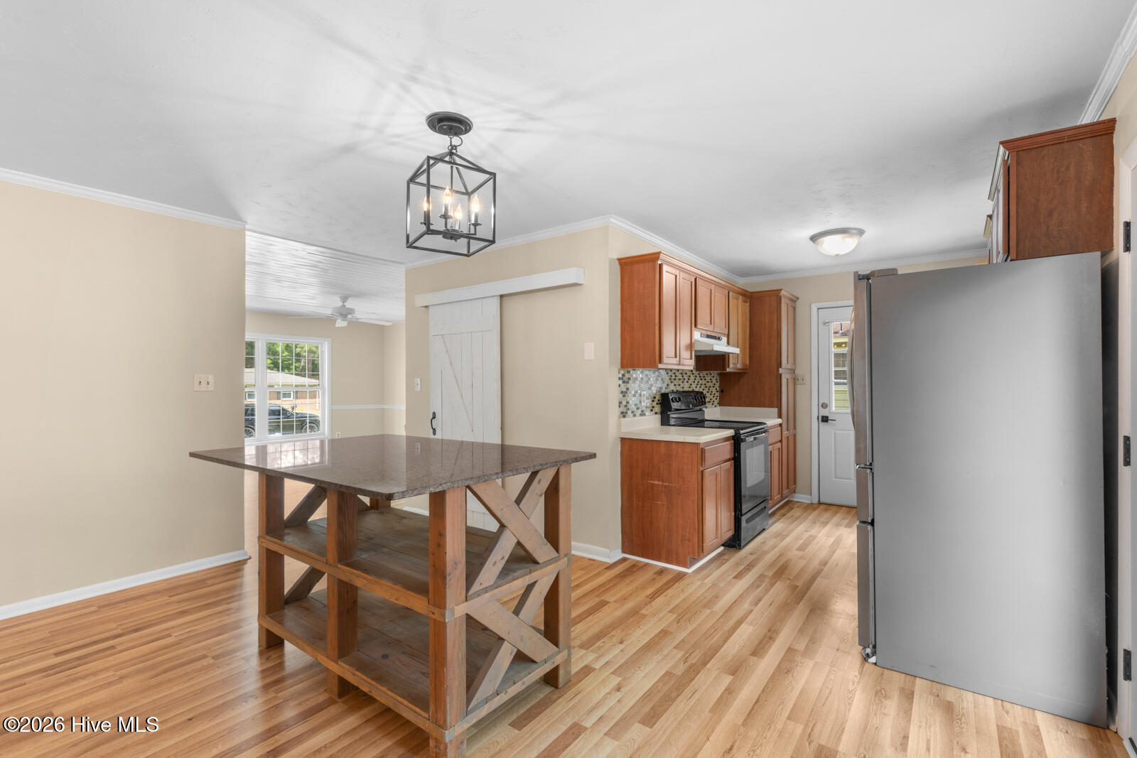 302 Cardinal Road Jacksonville, NC 28546 - Photo 7 of 27 Gallery Image 7