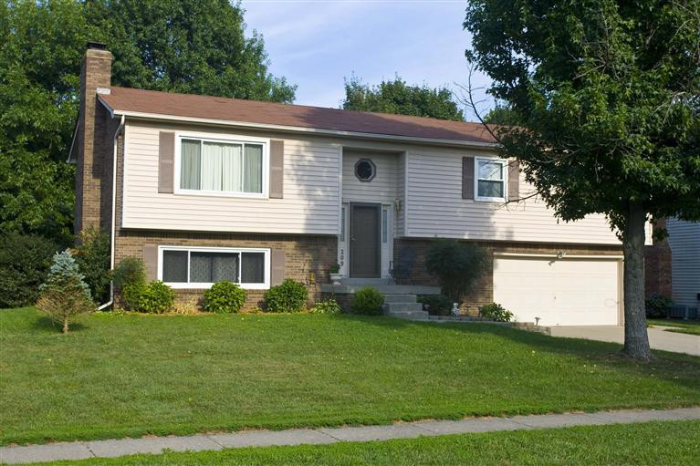 209 Falcon Road Versailles, KY 40383 - Photo 1 of 34 Photo 1