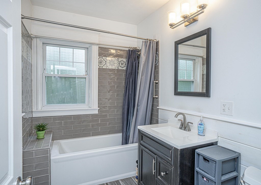 41 Rosedale Street Fall River, MA 02720 - Photo 23 of 41