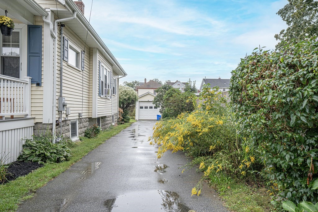 41 Rosedale Street Fall River, MA 02720 - Photo 4 of 41