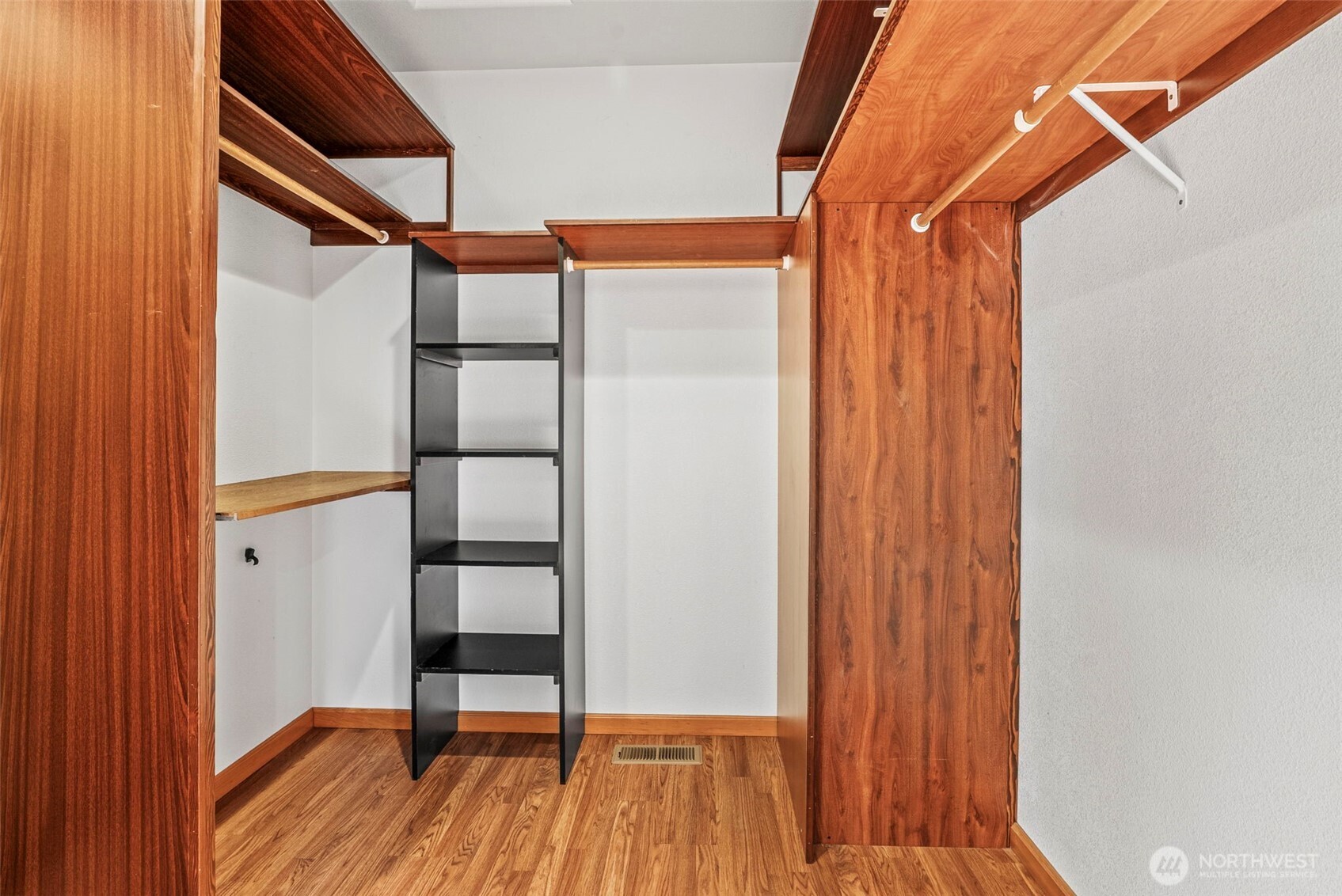 303 Shadow Mountain Road Silverlake, WA 98645 - Photo 19 of 39 a view of front door