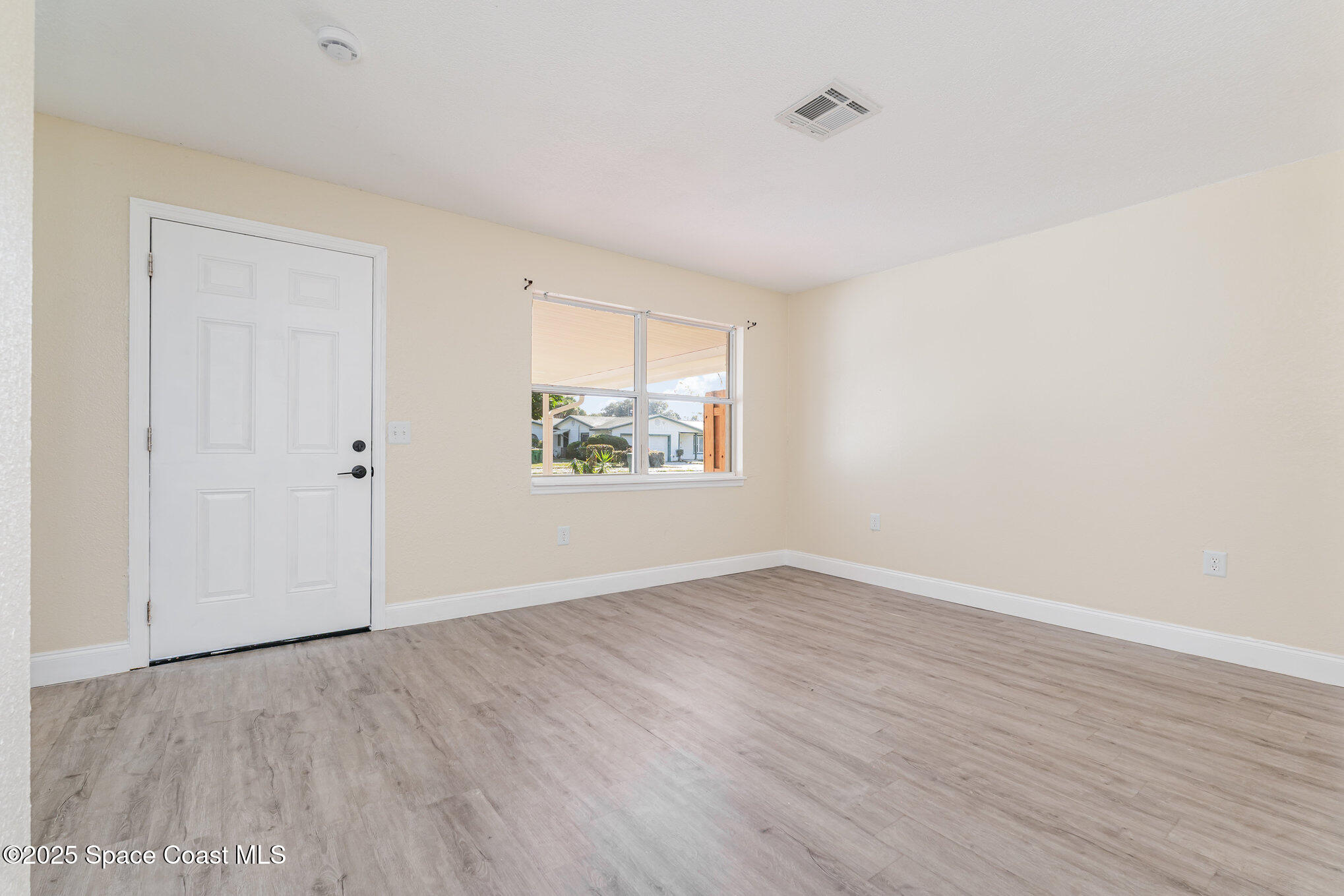 621 South Georgia Avenue Cocoa, FL 32922 - Photo 14 of 24 008_file_239