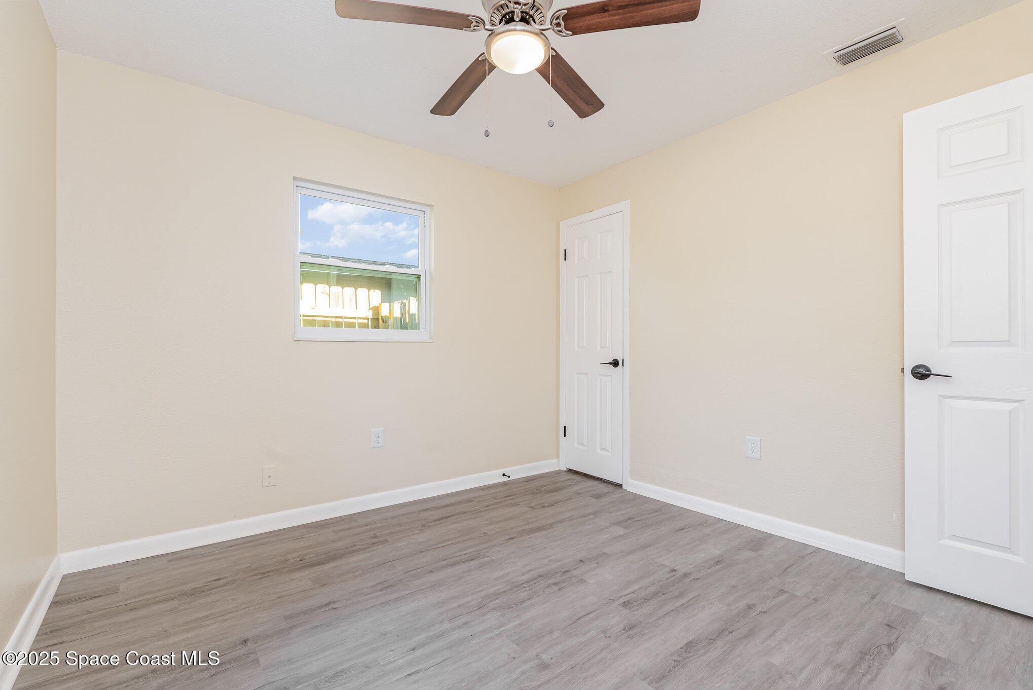 621 South Georgia Avenue Cocoa, FL 32922 - Photo 8 of 24 016_file_778