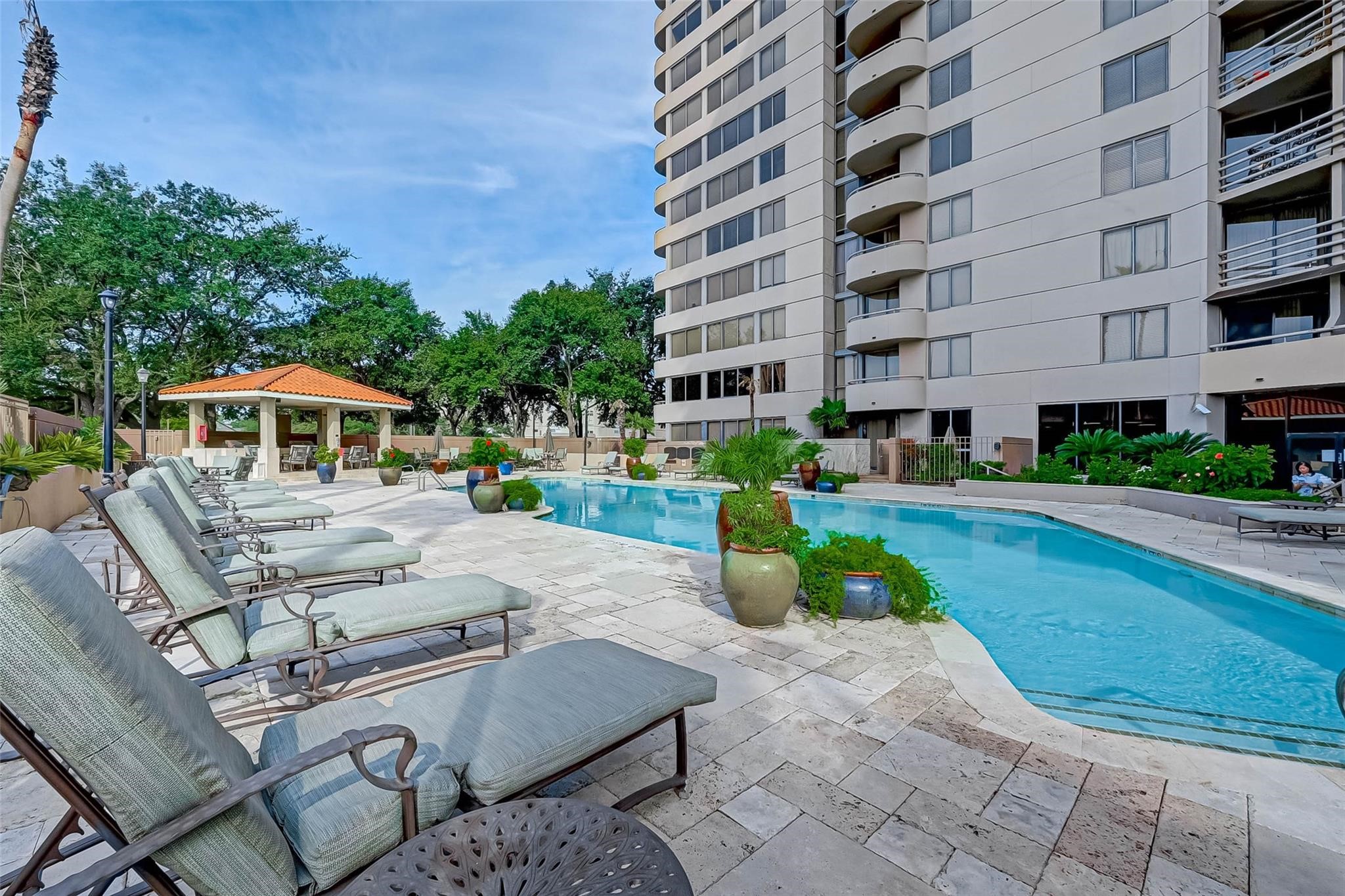 3525 Sage Road, Unit 1703 Houston, TX 77056 - Photo 40 of 43