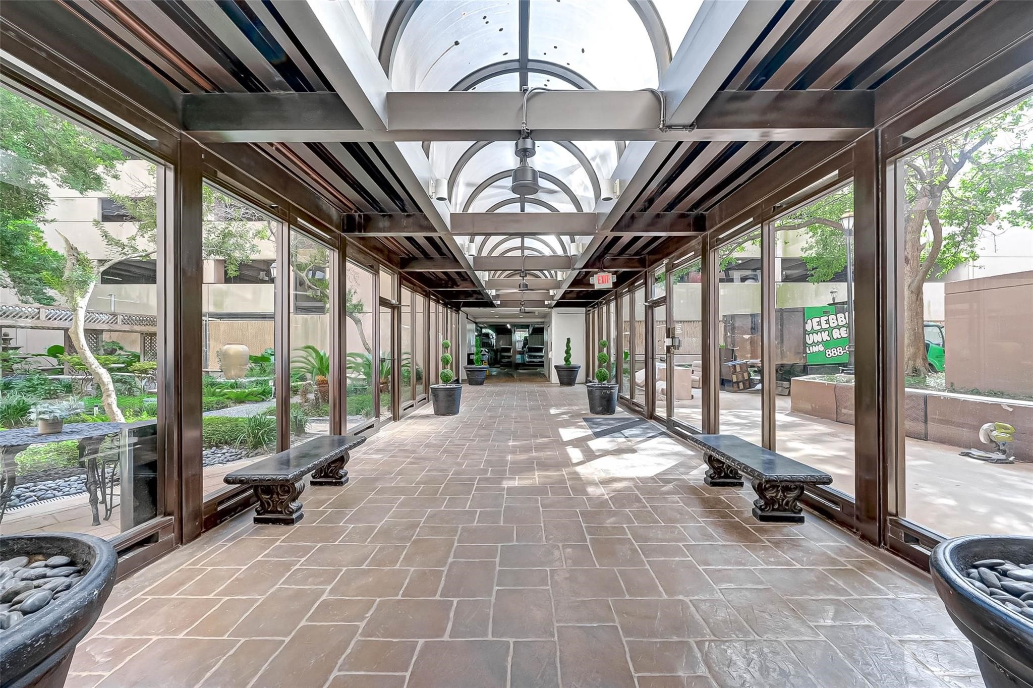 3525 Sage Road, Unit 1703 Houston, TX 77056 - Photo 4 of 43