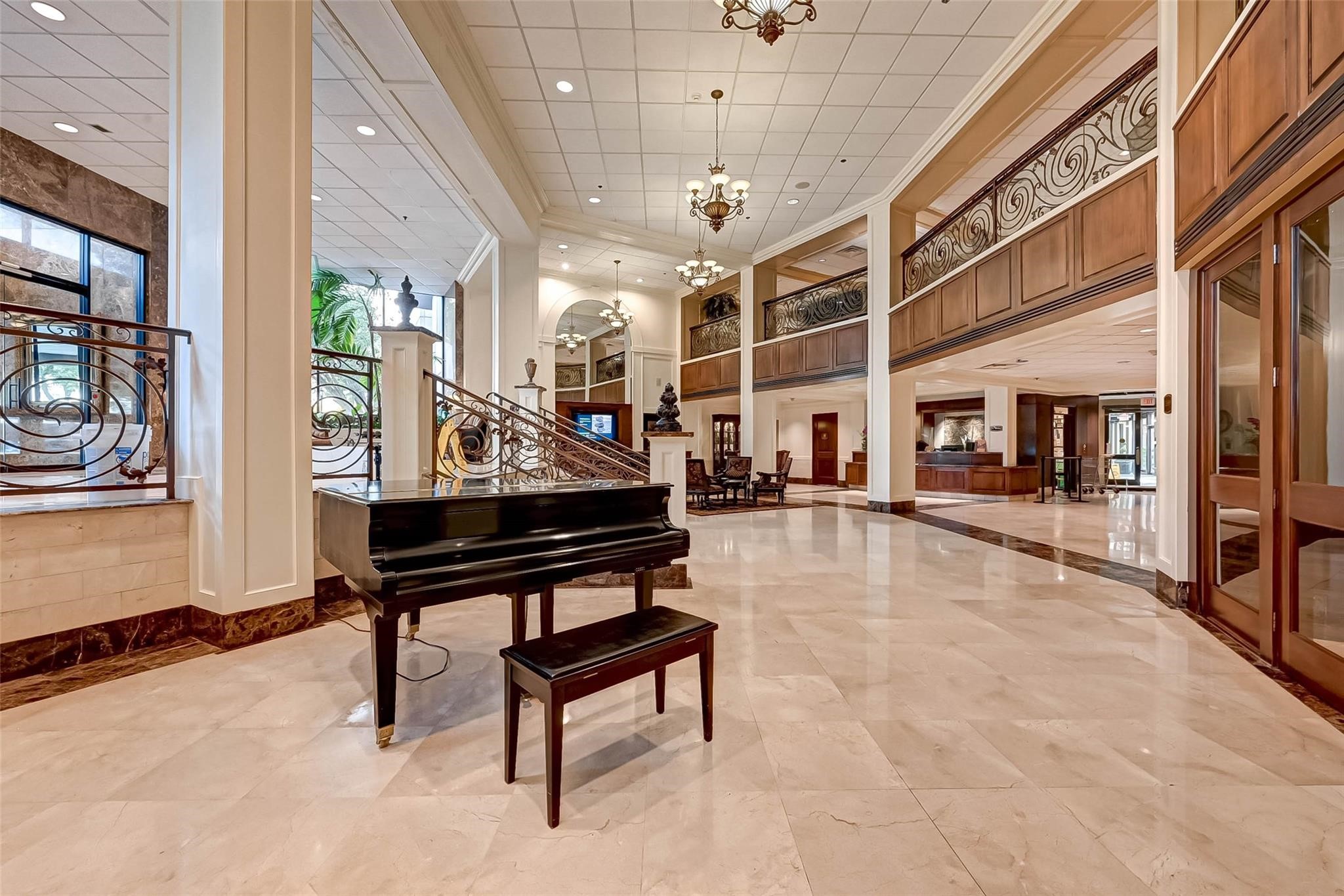 3525 Sage Road, Unit 1703 Houston, TX 77056 - Photo 8 of 43