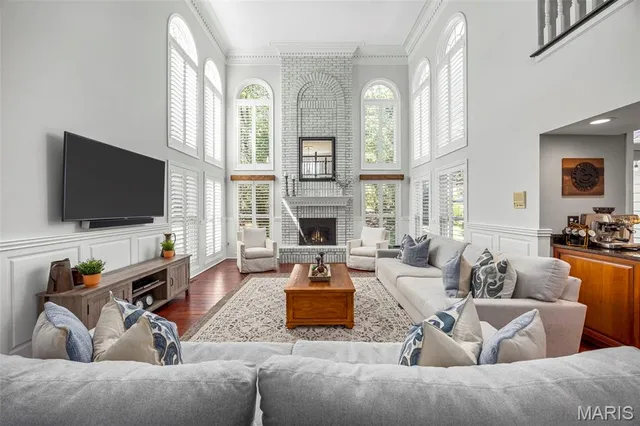 $1,395,000 | 2021 Brook Hill Court, Chesterfield, MO 63017