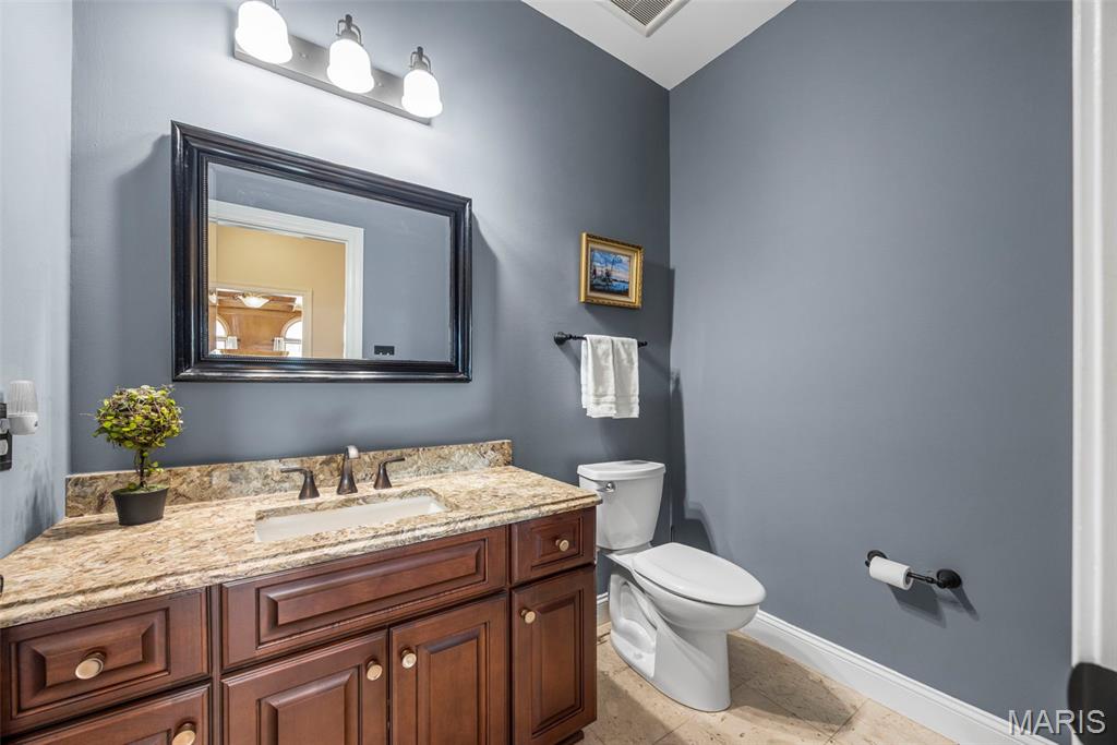 2021 Brook Hill Court Chesterfield, MO 63017 - Photo 13 of 63