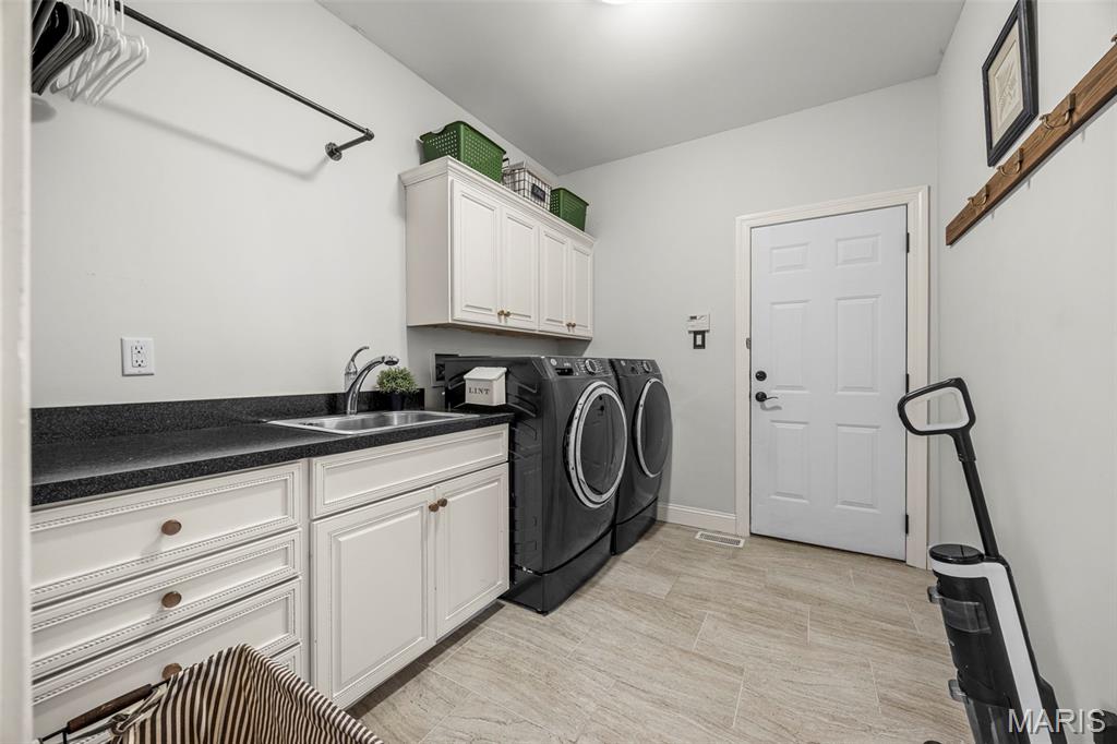 2021 Brook Hill Court Chesterfield, MO 63017 - Photo 30 of 63