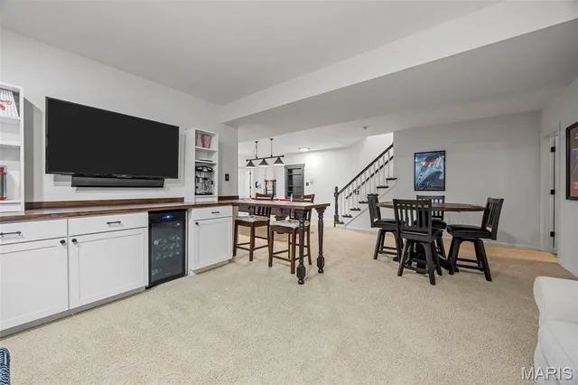 $1,395,000 | 2021 Brook Hill Court, Chesterfield, MO 63017